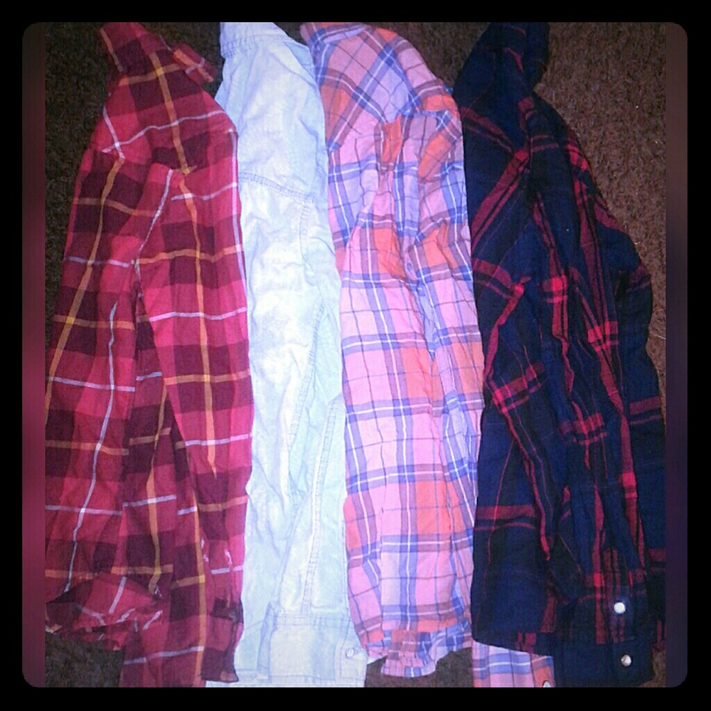 🔴SOLD🔴4 Flannel Button Down Bundle
